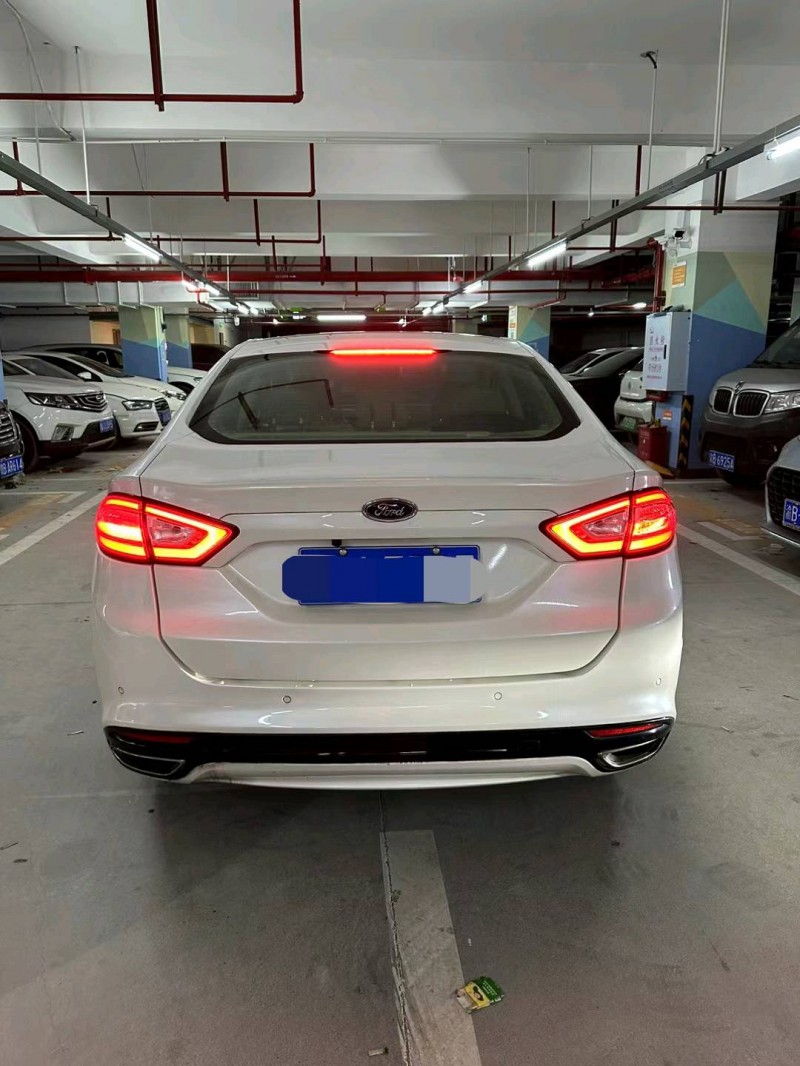 重庆15年福特蒙迪欧7