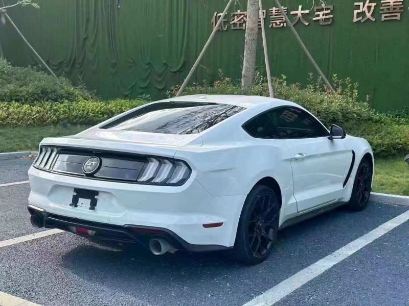 济宁19年福特野马5