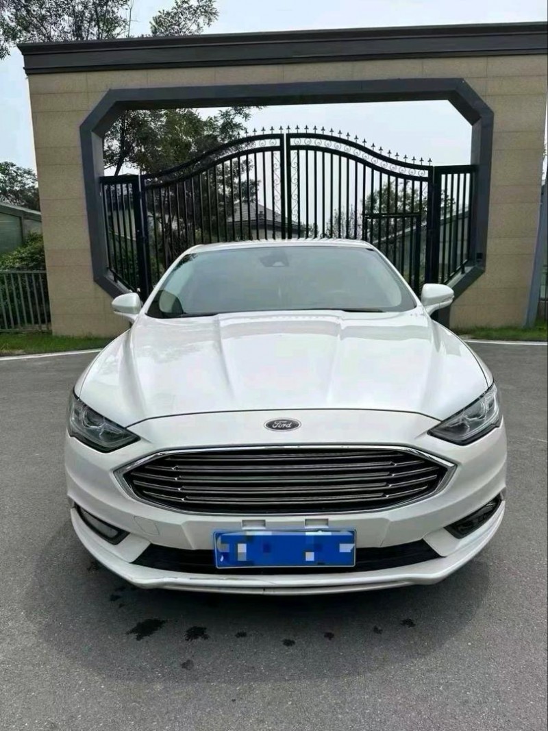 青岛17年福特蒙迪欧1