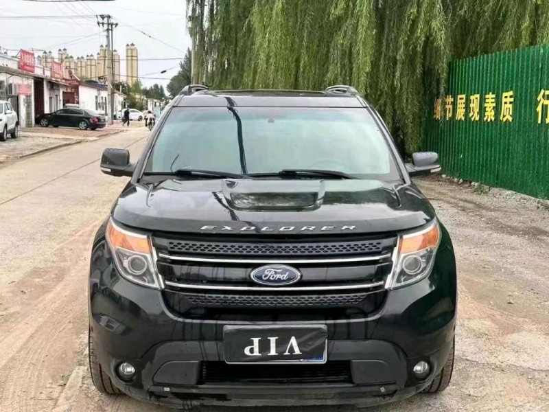 青岛14年福特探险者1