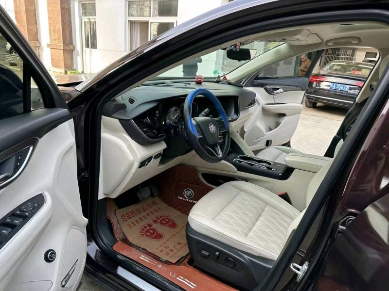 徐州21年别克昂科威4