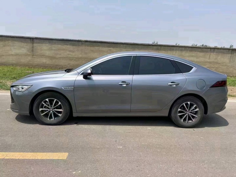 邢台23年比亚迪秦3