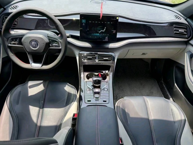 邢台23年比亚迪秦4