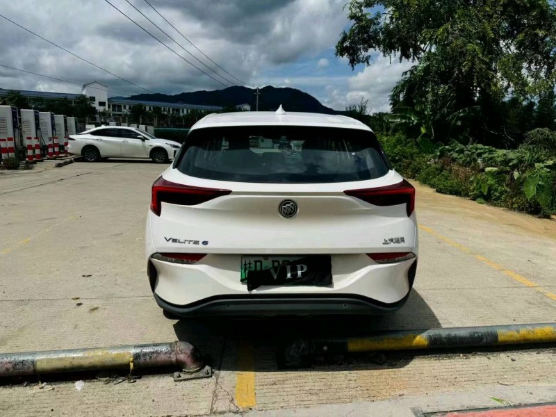 广州24年别克微蓝8