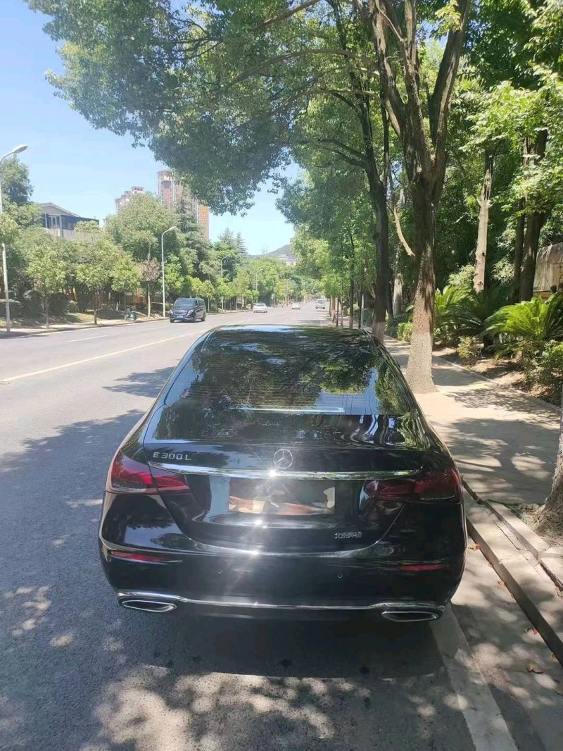 广州22年奔驰E9