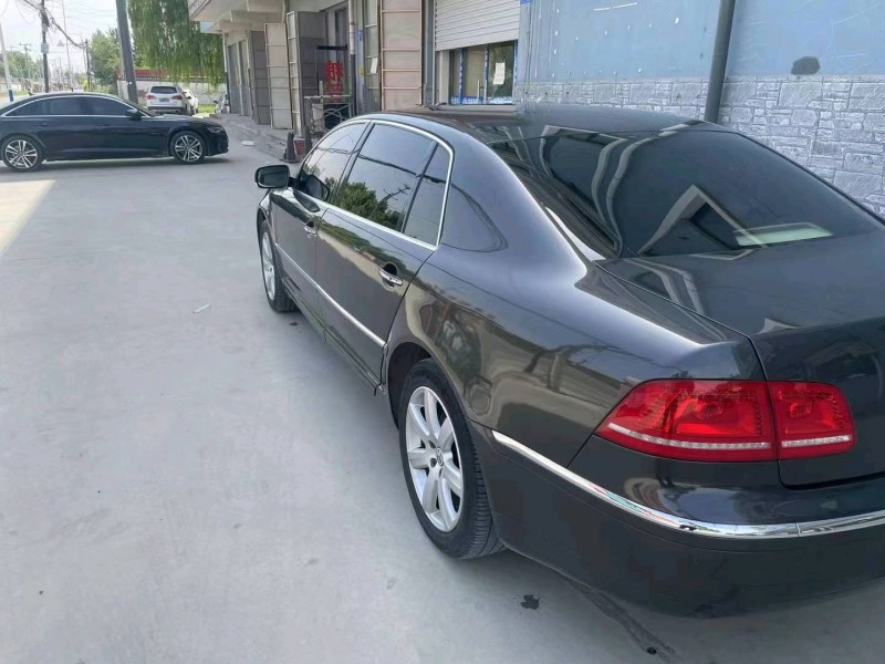 保定11年大众辉腾8