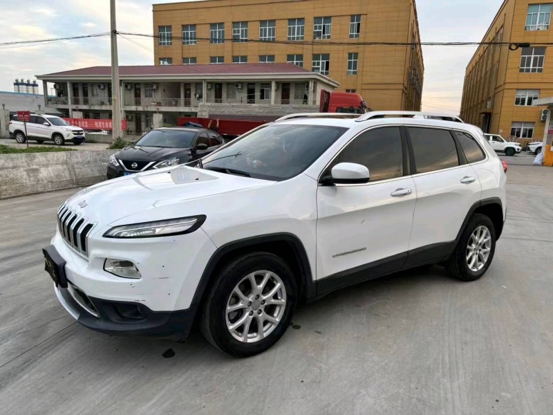 徐州19年Jeep自由光2