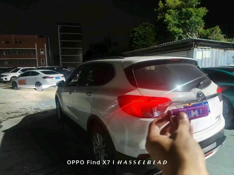 广州16年别克昂科威9