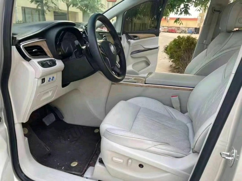 徐州20年别克GL82