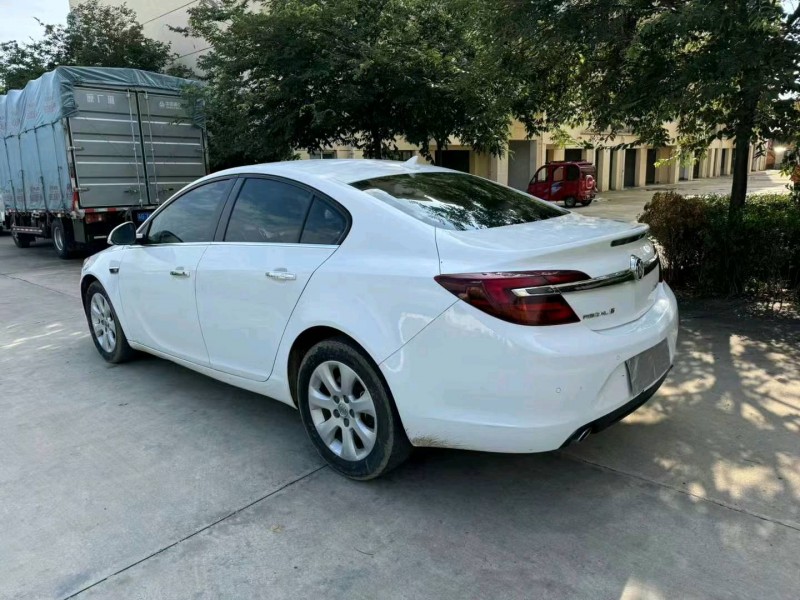 徐州15年别克君威3