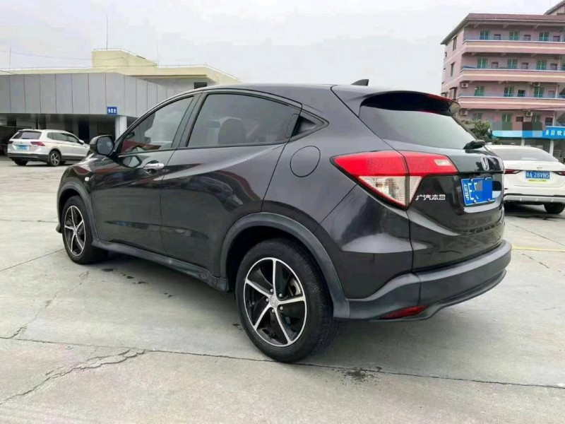 江门20年本田缤智5