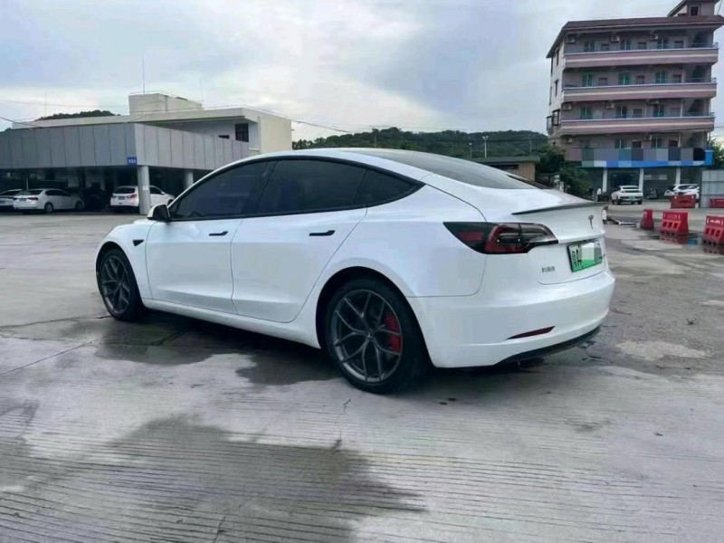 深圳22年特斯拉MODEL 36