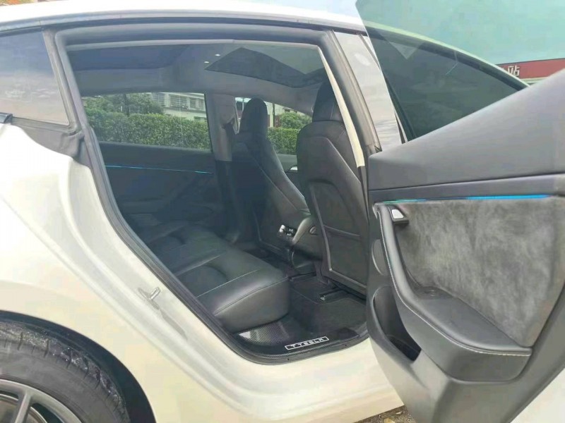 深圳22年特斯拉MODEL 38