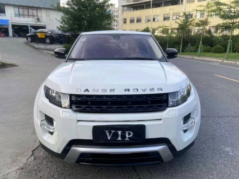 广州12年路虎极光1