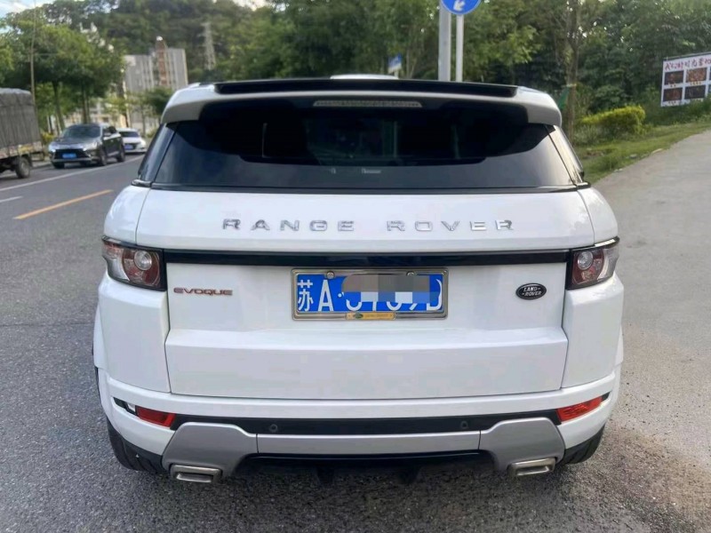 广州12年路虎极光5