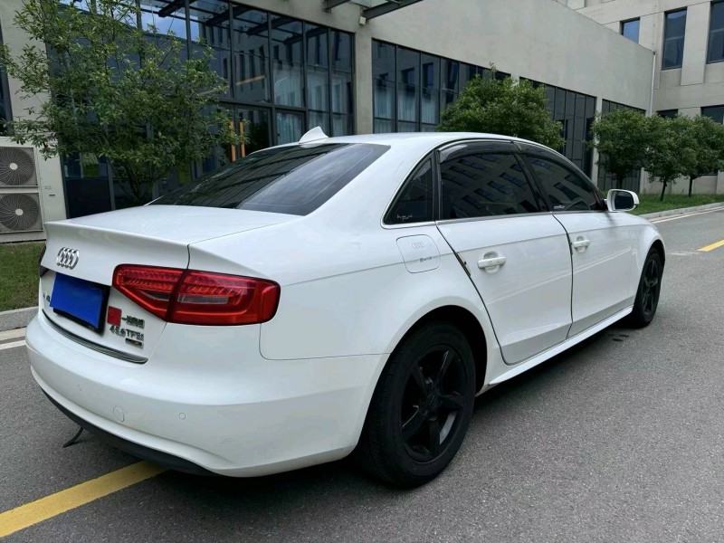 徐州14年奥迪A4L8