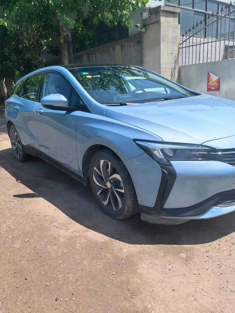 保定22年别克微蓝3