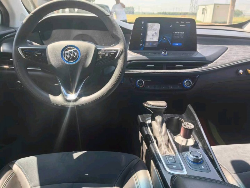 保定22年别克微蓝5