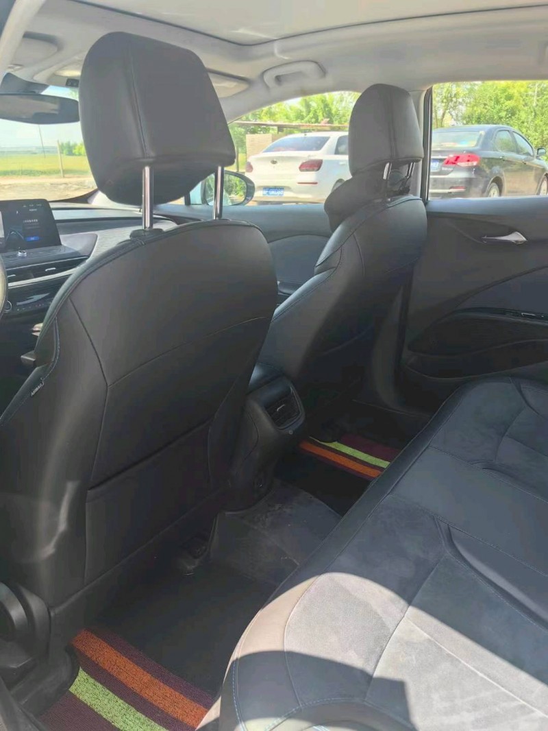 保定22年别克微蓝6