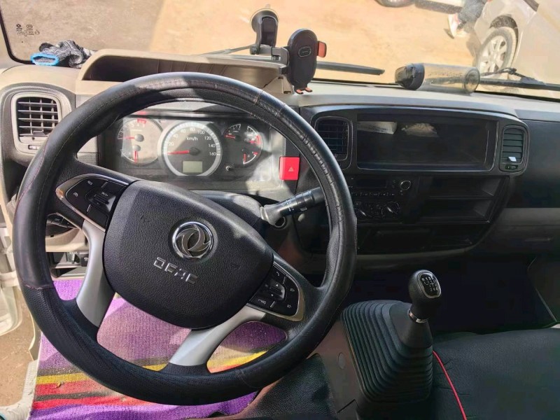 保定23年东风多利卡5