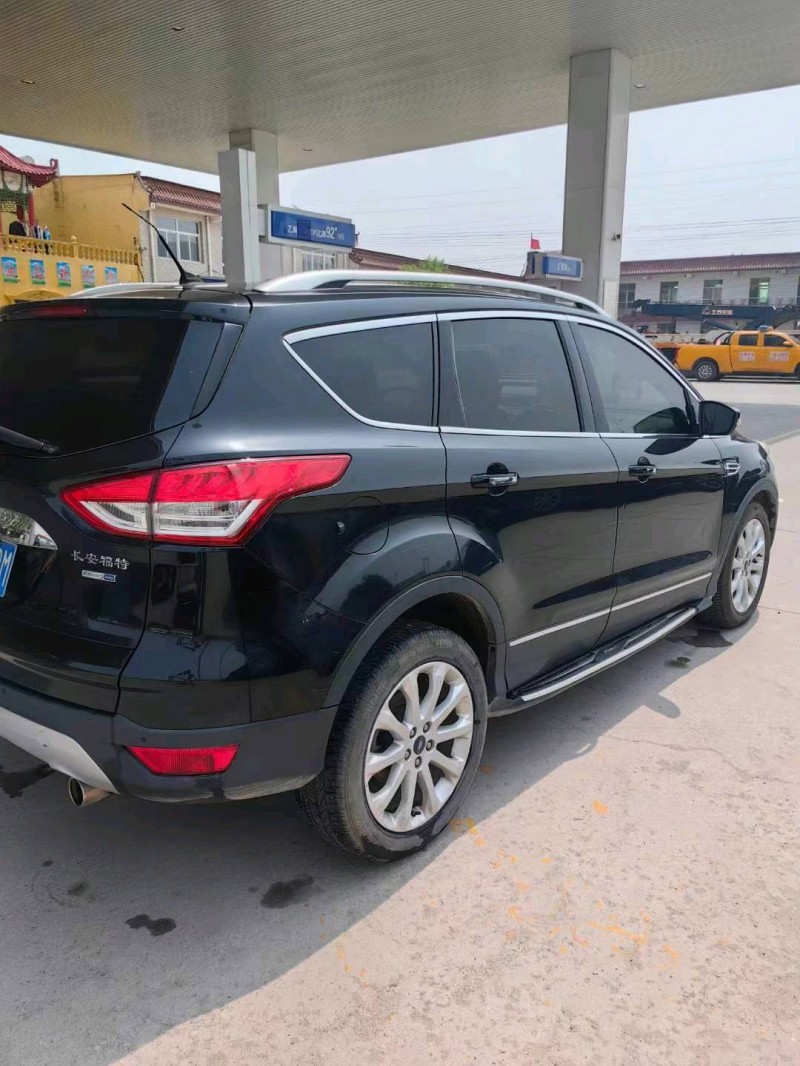 保定14年福特翼虎7