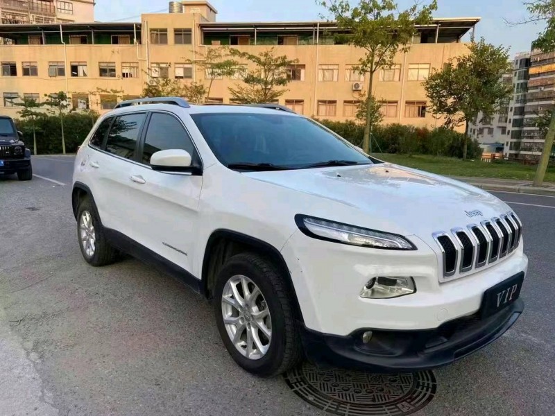 广州14年Jeep自由光2