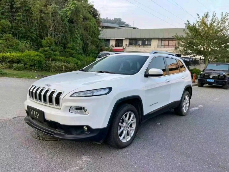 广州14年Jeep自由光5