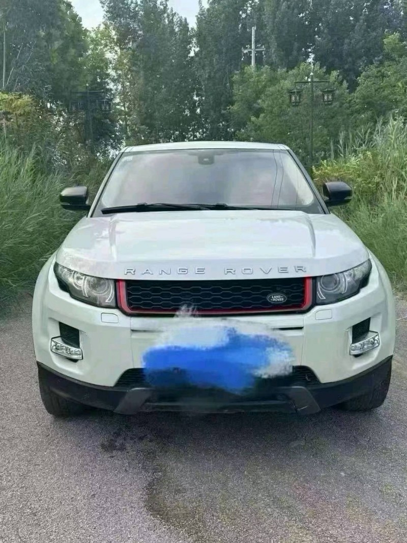 潍坊12年路虎揽胜极光(进口)1