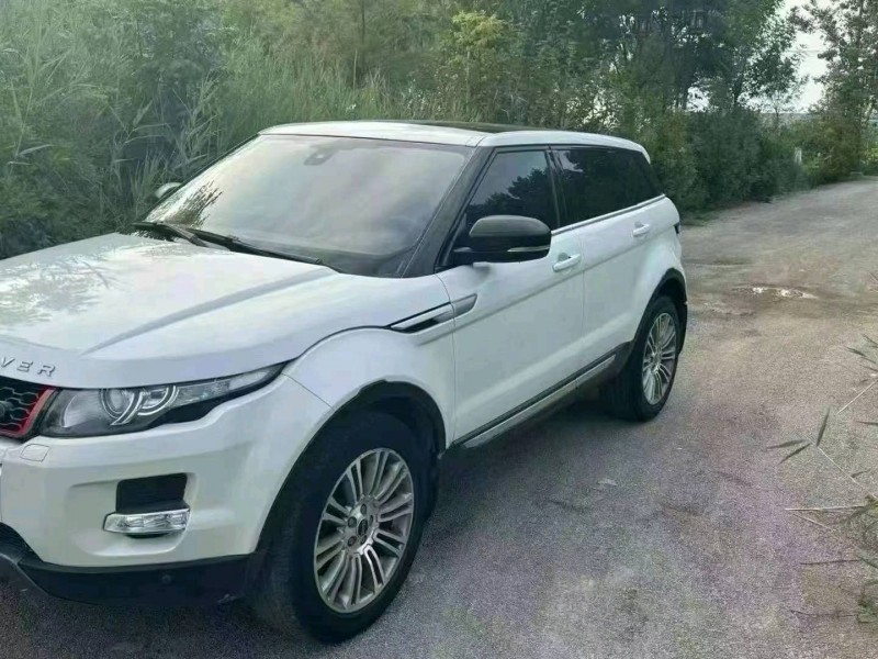 潍坊12年路虎揽胜极光(进口)2