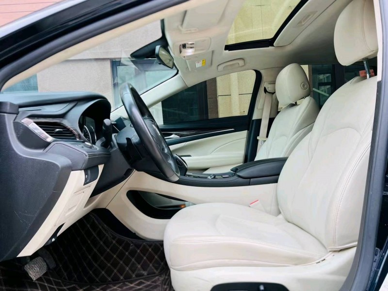 聊城20年别克君越7