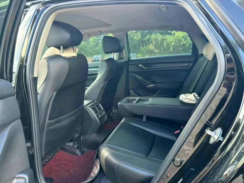 江门21年本田雅阁8