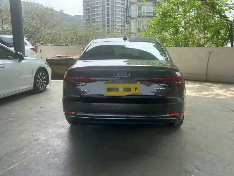 重庆17年奥迪A4L8