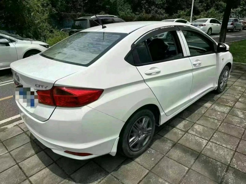 江门17年本田锋范8