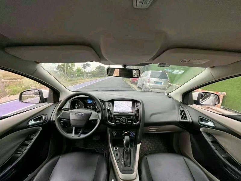 江门16年福特福克斯4