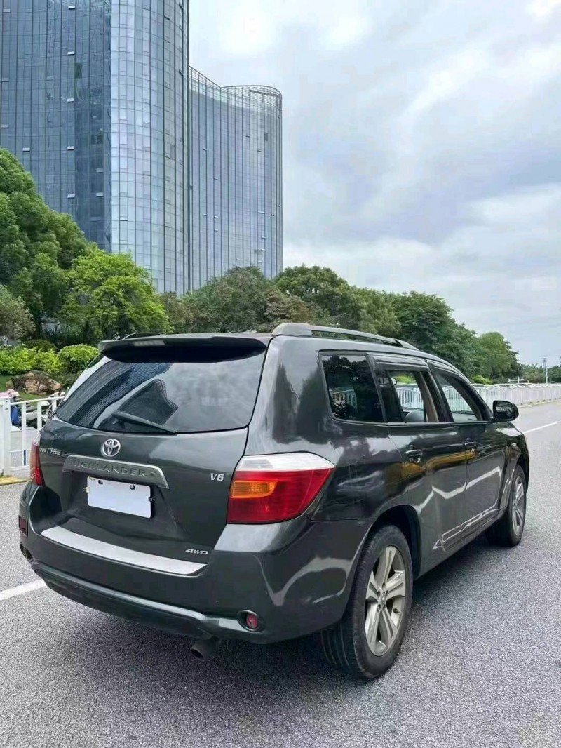 佛山09年丰田汉兰达5