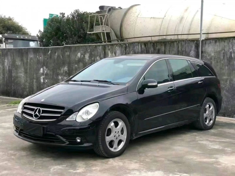 佛山09年奔驰R8