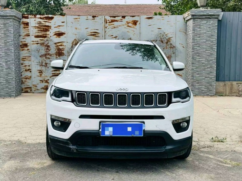 济宁17年Jeep指南者1