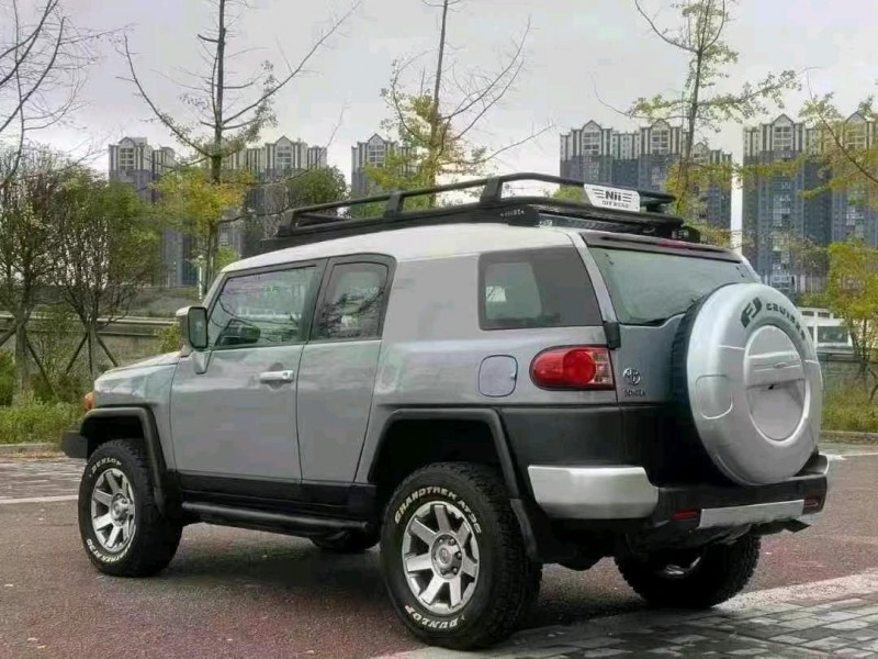 防城港18年豐田FJ7