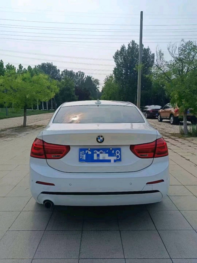 烟台18年宝马1系8