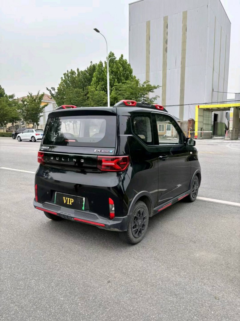 宿遷22年五菱汽車宏光MINI EV8