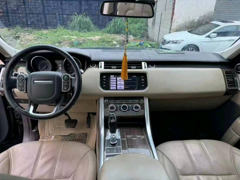 广州14年路虎揽胜运动5