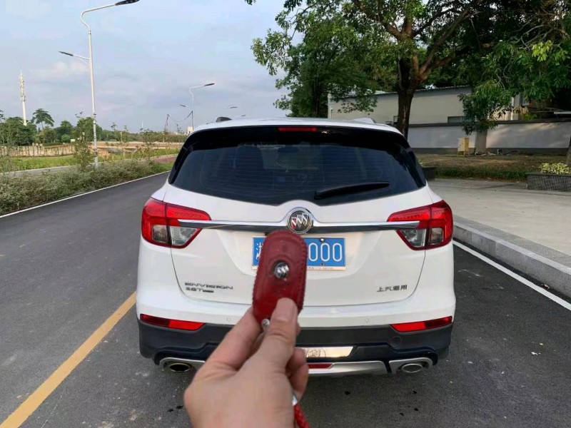 广州16年别克昂科威9