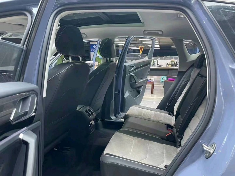 成都21年大众探岳6