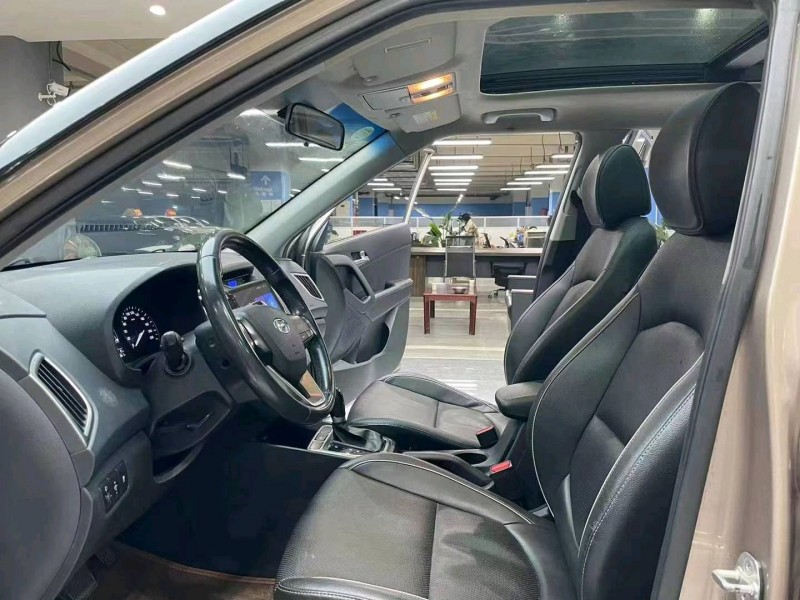 成都16年现代ix256