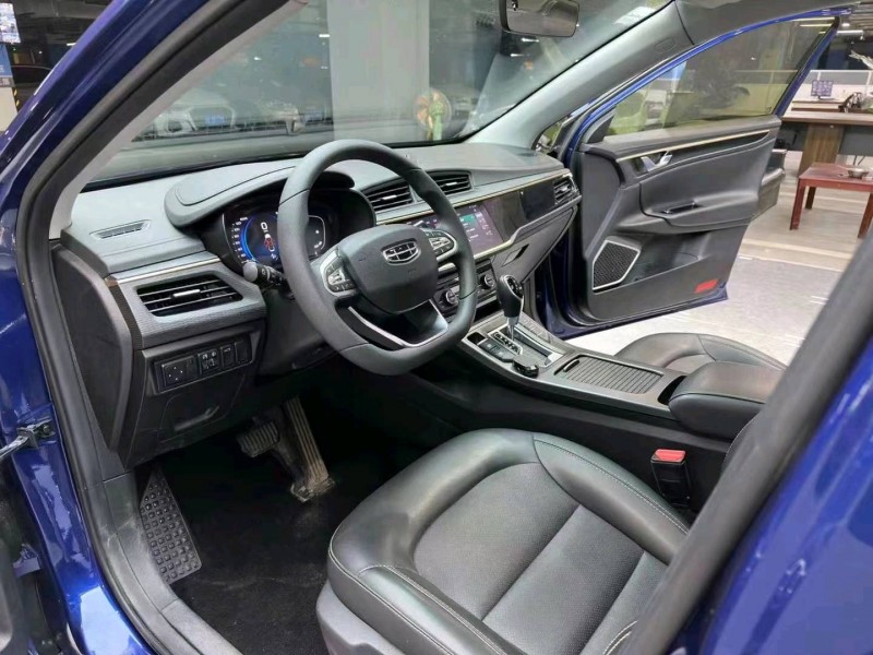 成都21年吉利帝豪GL5