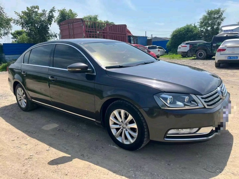 保定13年大众迈腾3