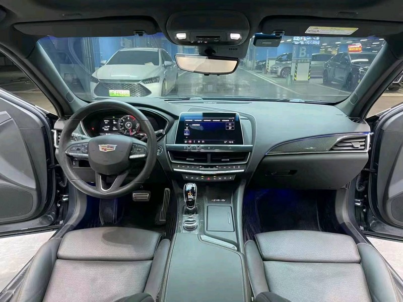 成都22年凯迪拉克CT54