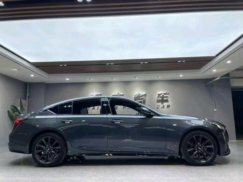 成都22年凯迪拉克CT58