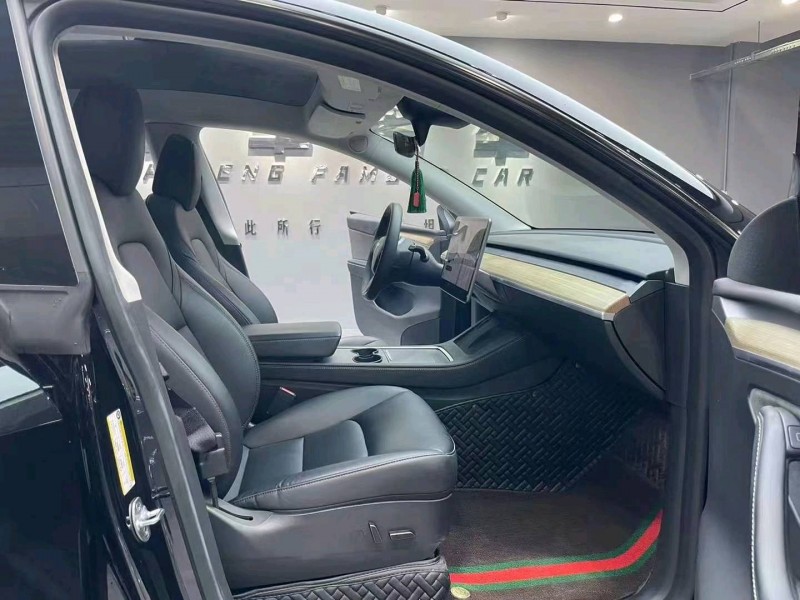 成都23年特斯拉MODEL Y9