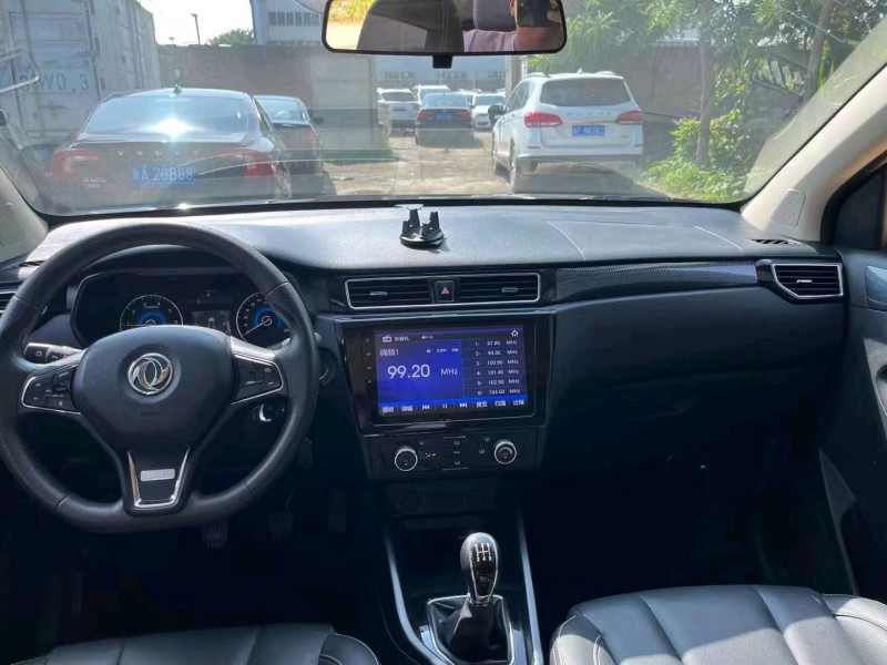 保定21年东风风光6